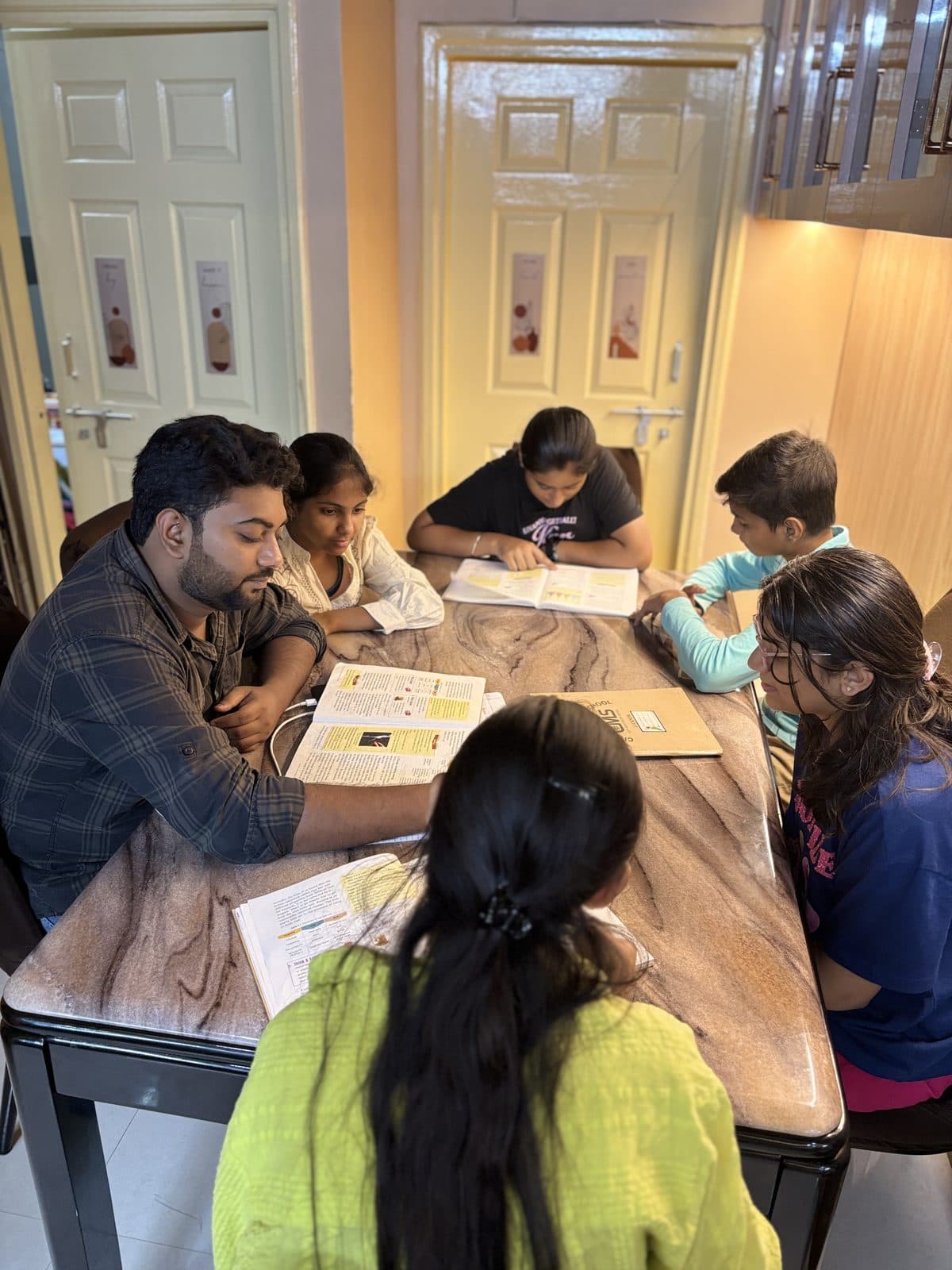 A senior batch studying together at Fusion Academy